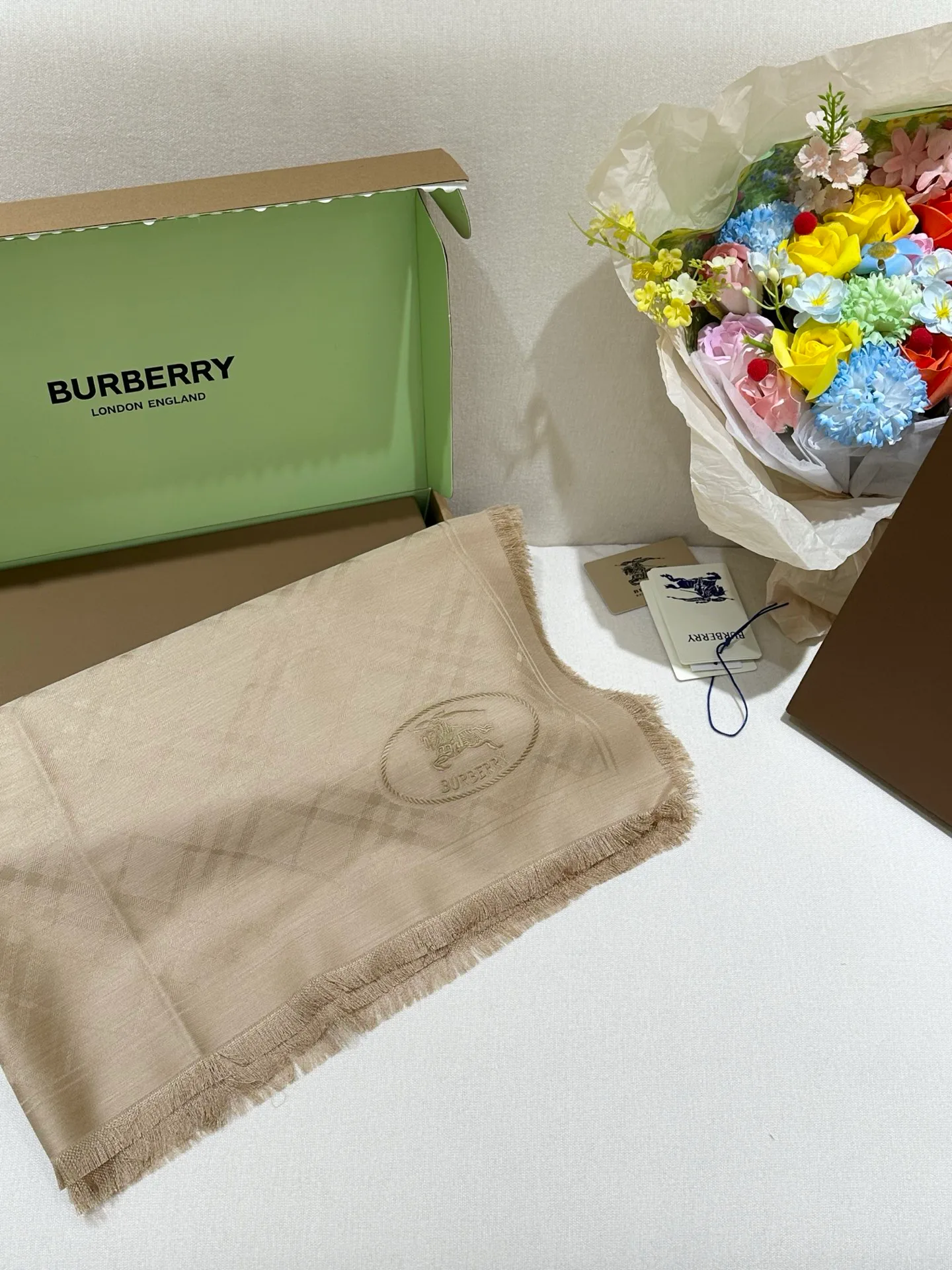 Scarves BURBERRY 17916810