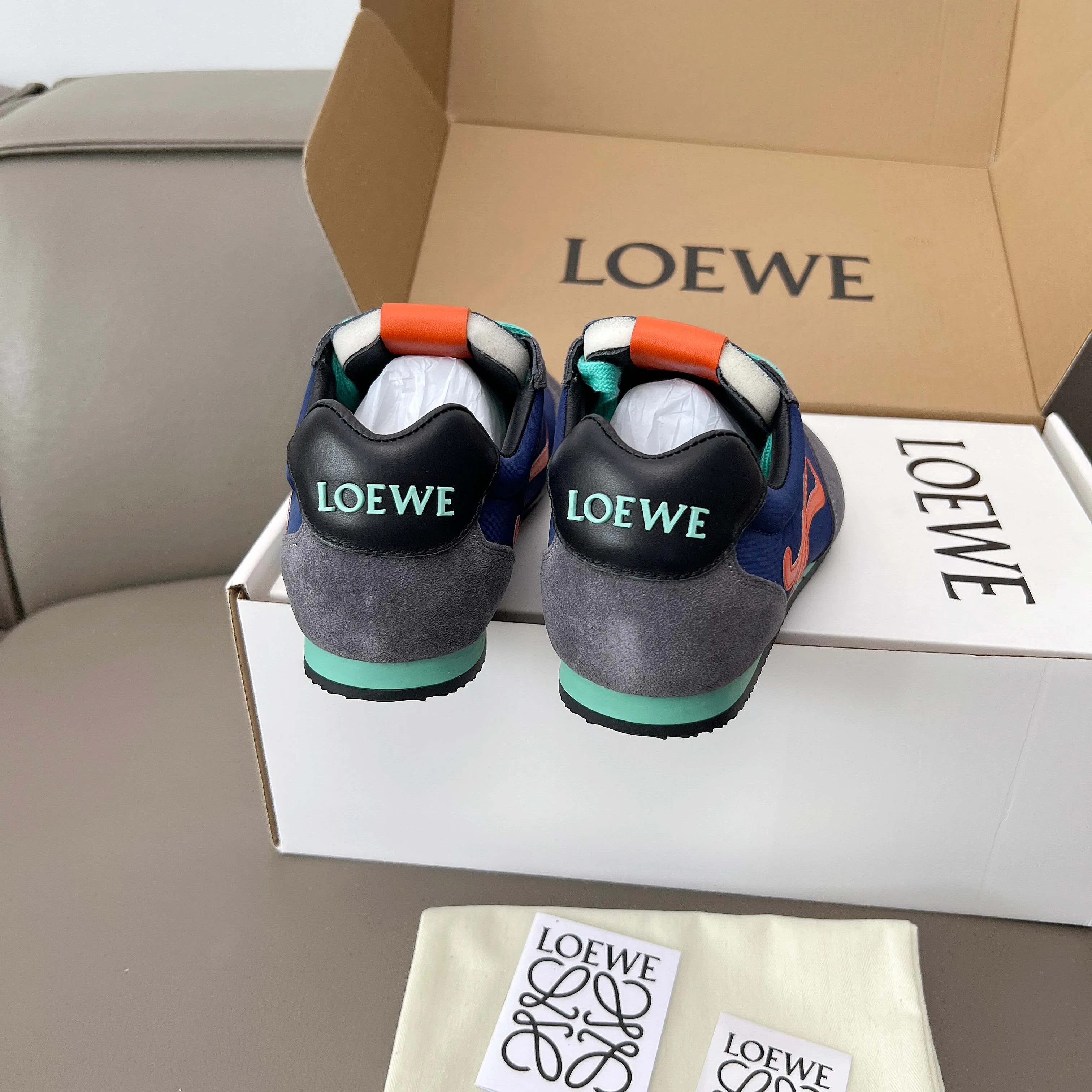 Women's Sneakers LOEWE 18011177