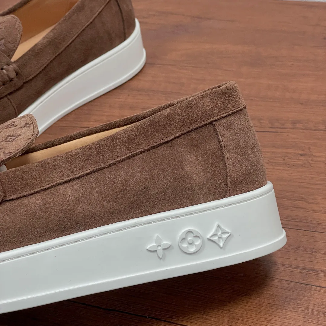 Men's Loafers And Dress Shoes LOUIS VUITTON 17307287