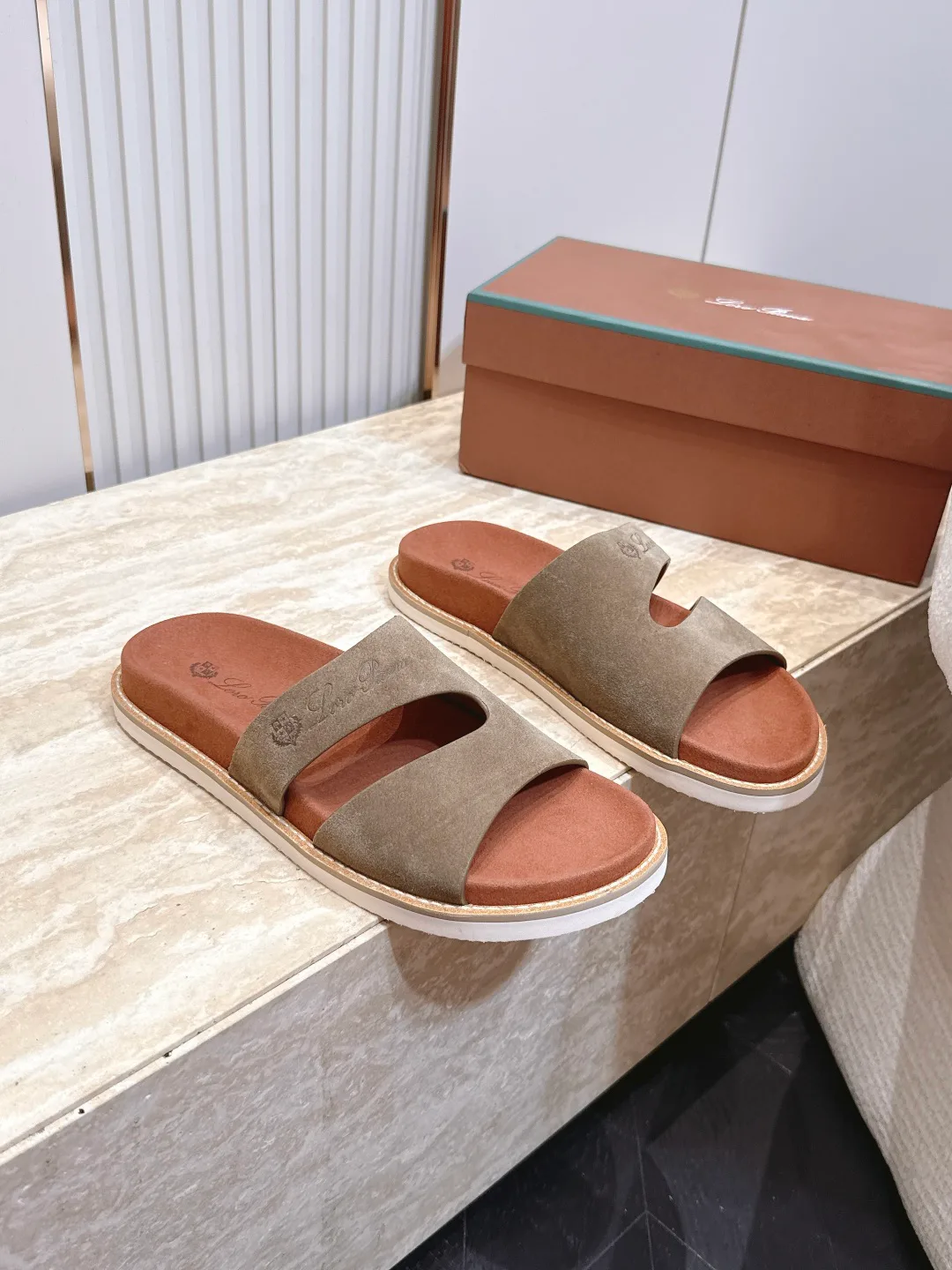 Men's Flip-Flops BRUNELLO CUCINELLI 17366577