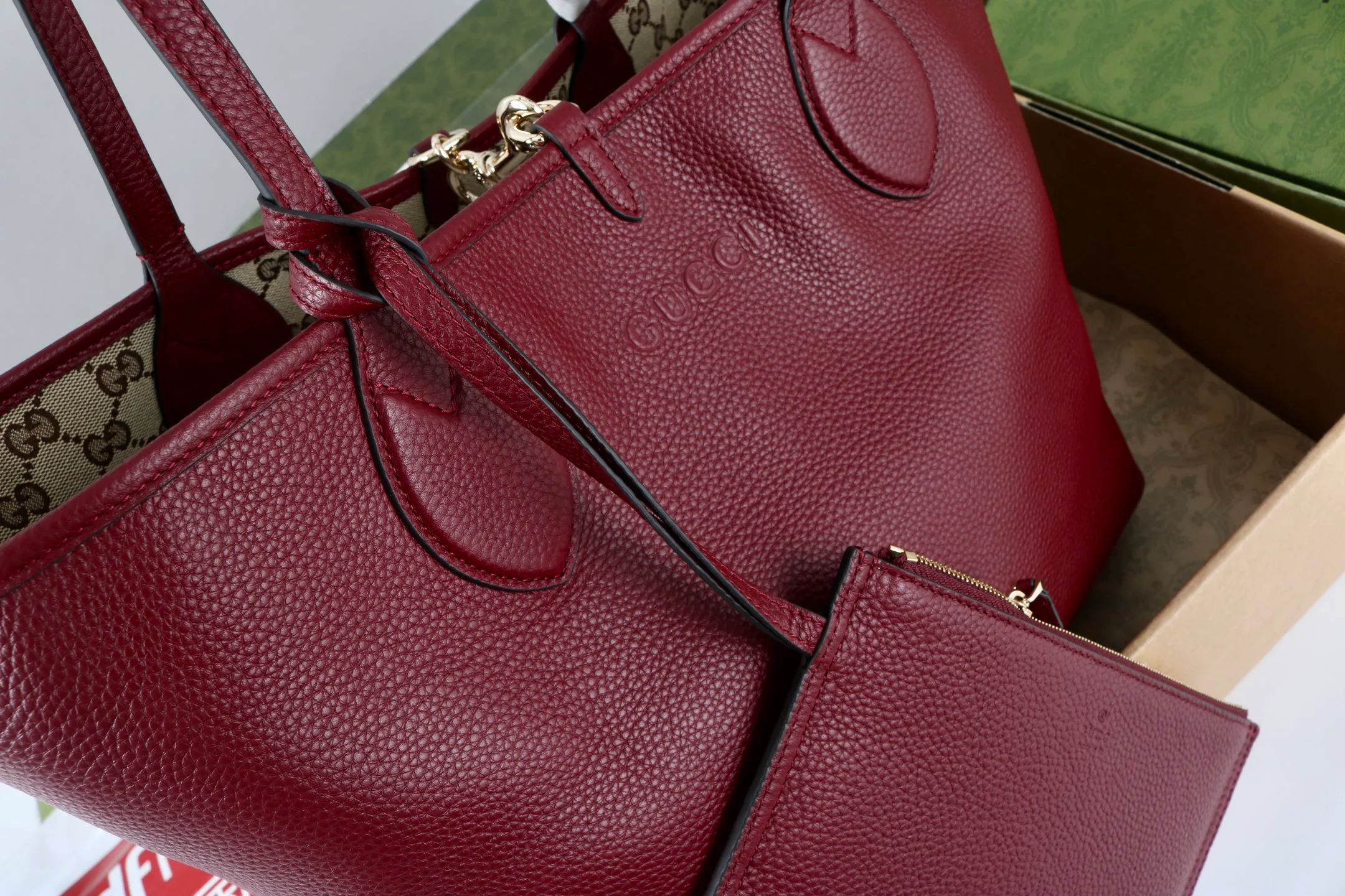 Women's Classic Handbags GUCCI 18404558