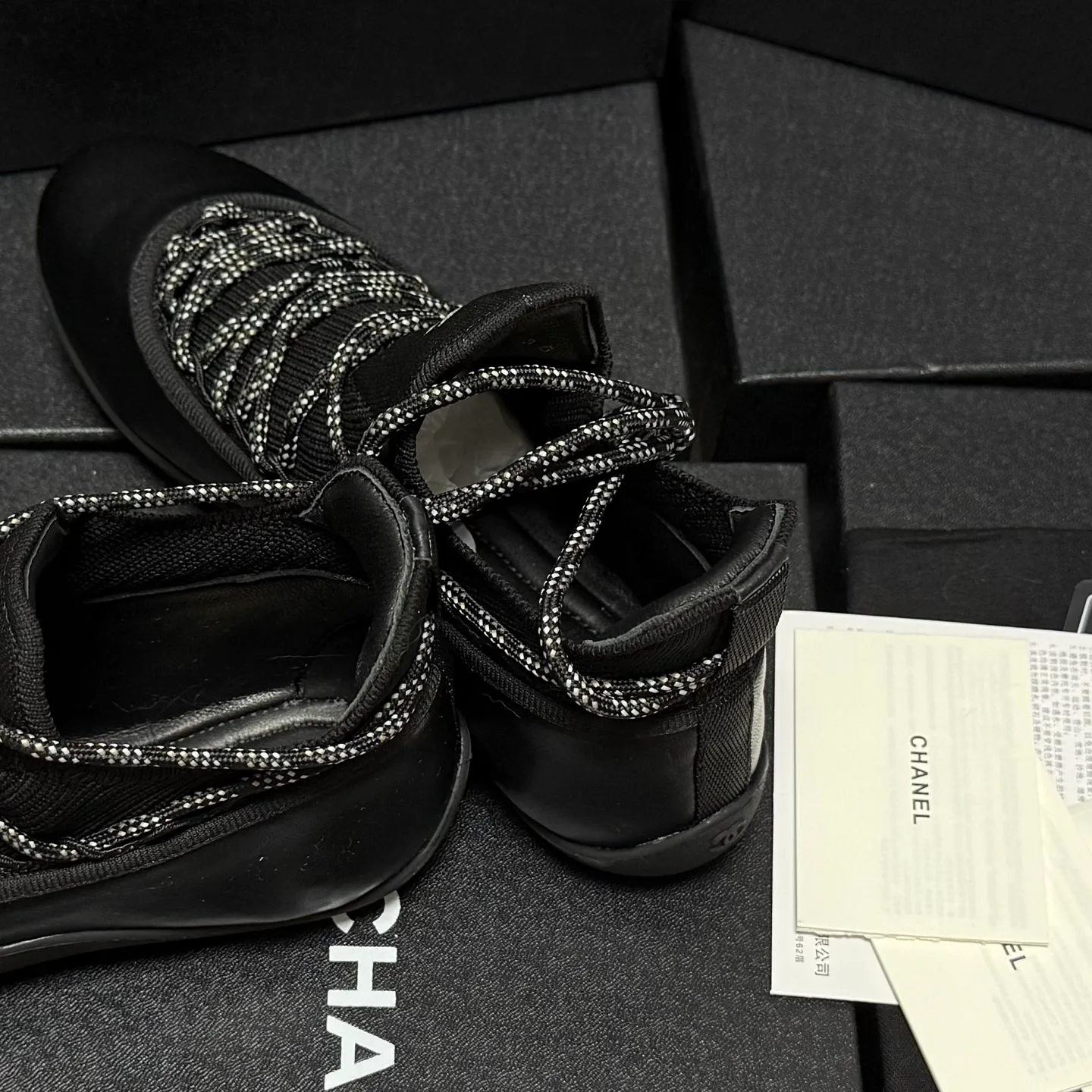Women's Sneakers CHANEL 18083057