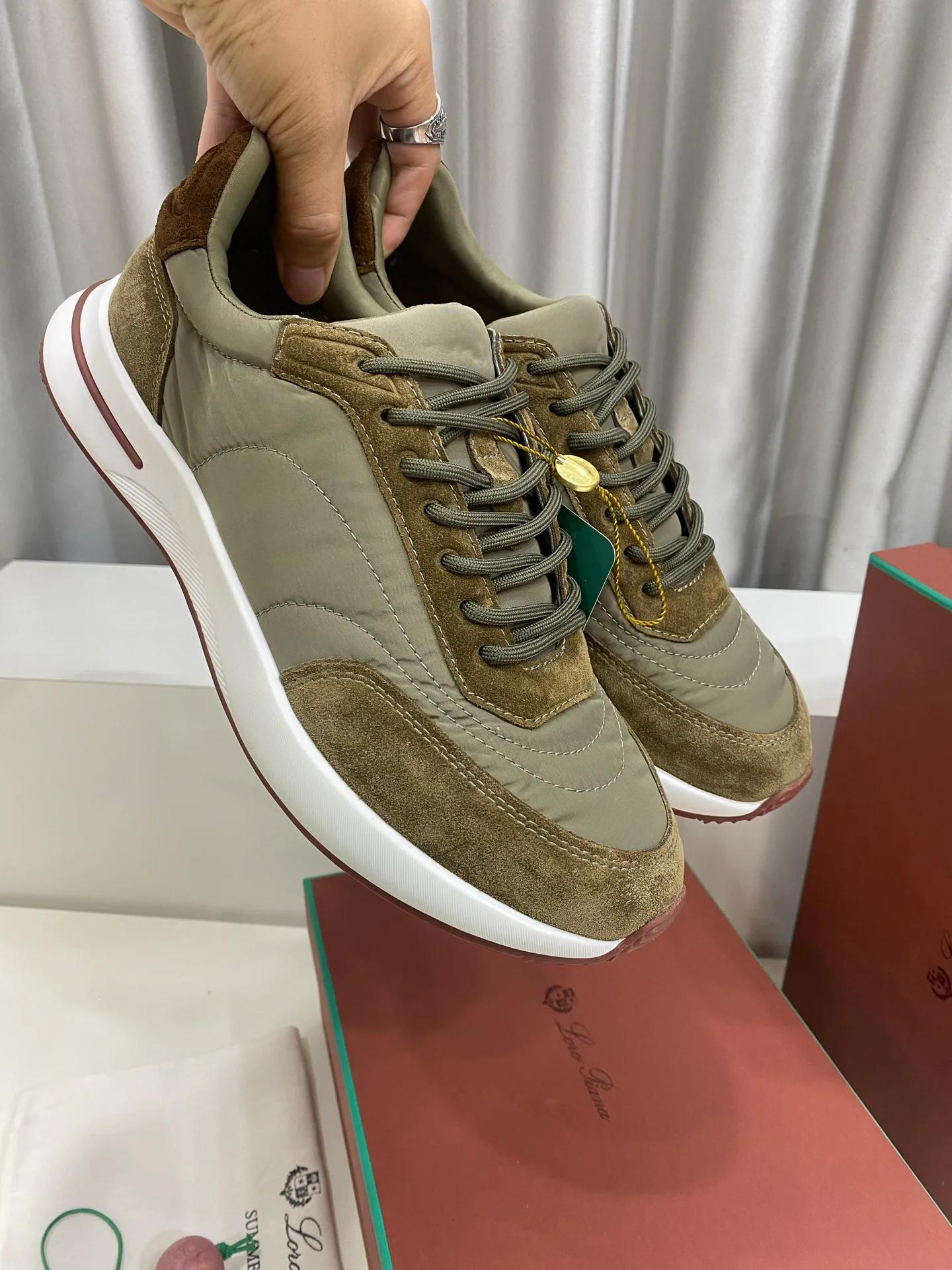 Men's Sneakers LORO PIANA 17485930