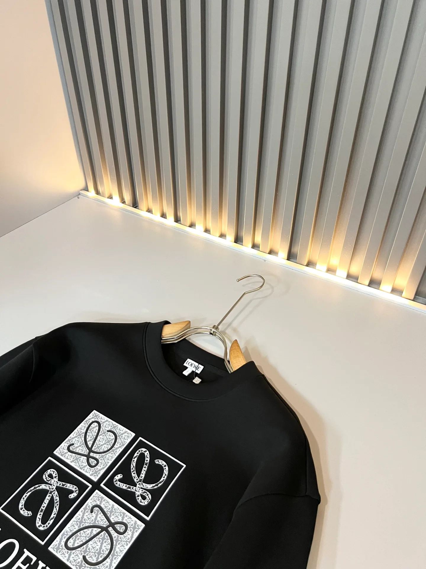 Men's Sweatshirts And Hoodies LOEWE 18446404
