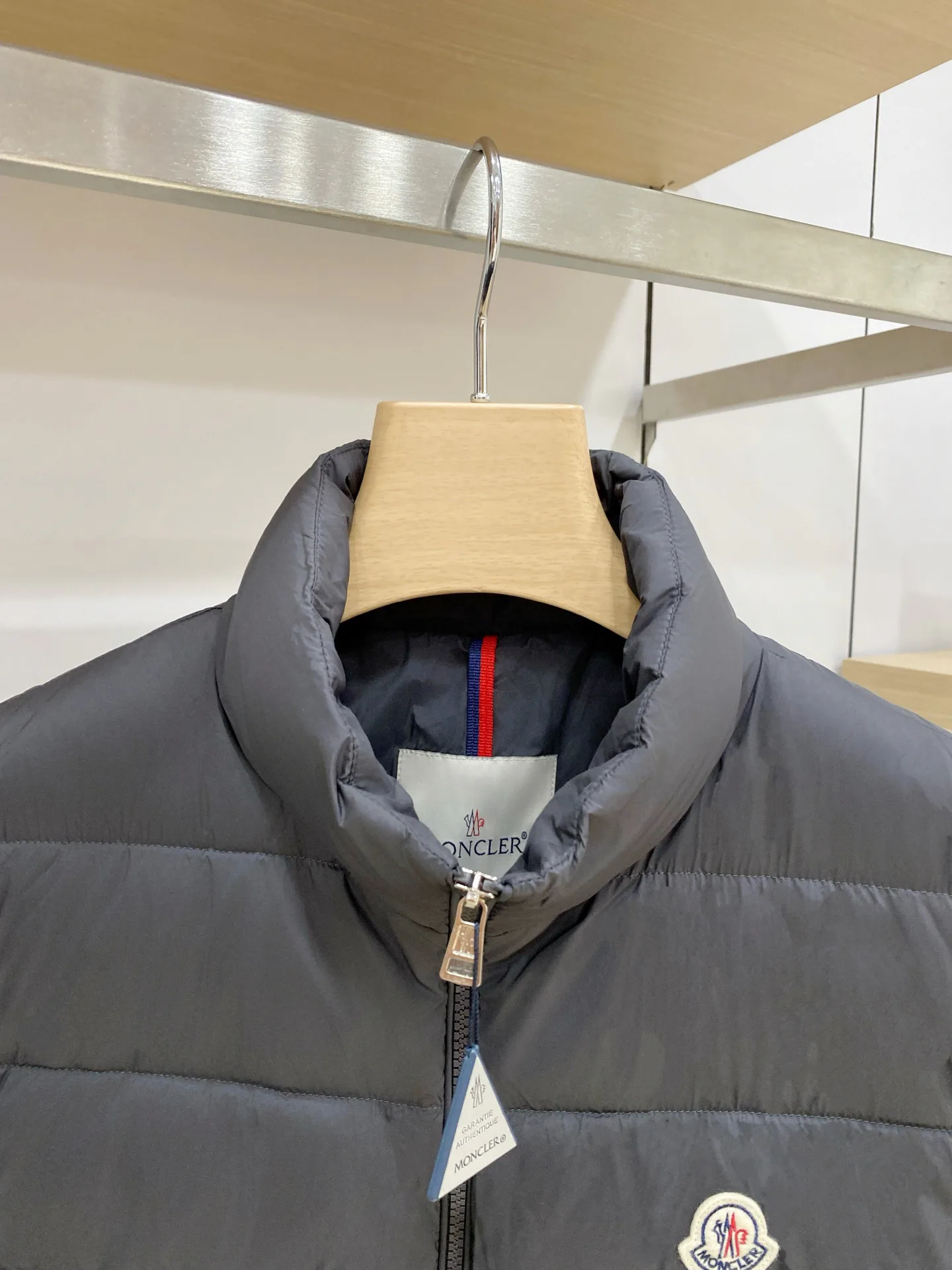 Жилеты Мужские Moncler 18639699