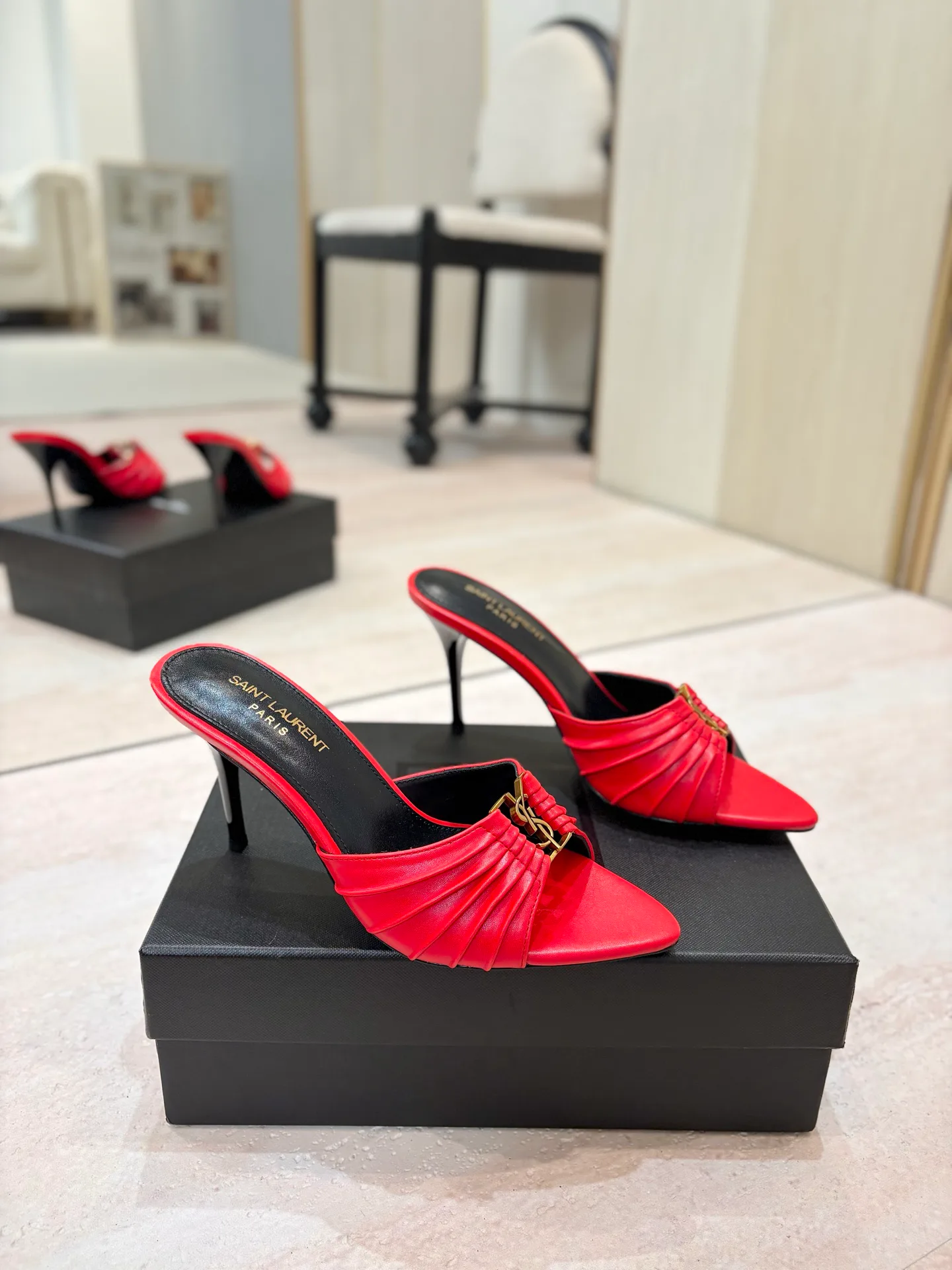 Women's Mules And Clogs SAINT LAURENT 17476062