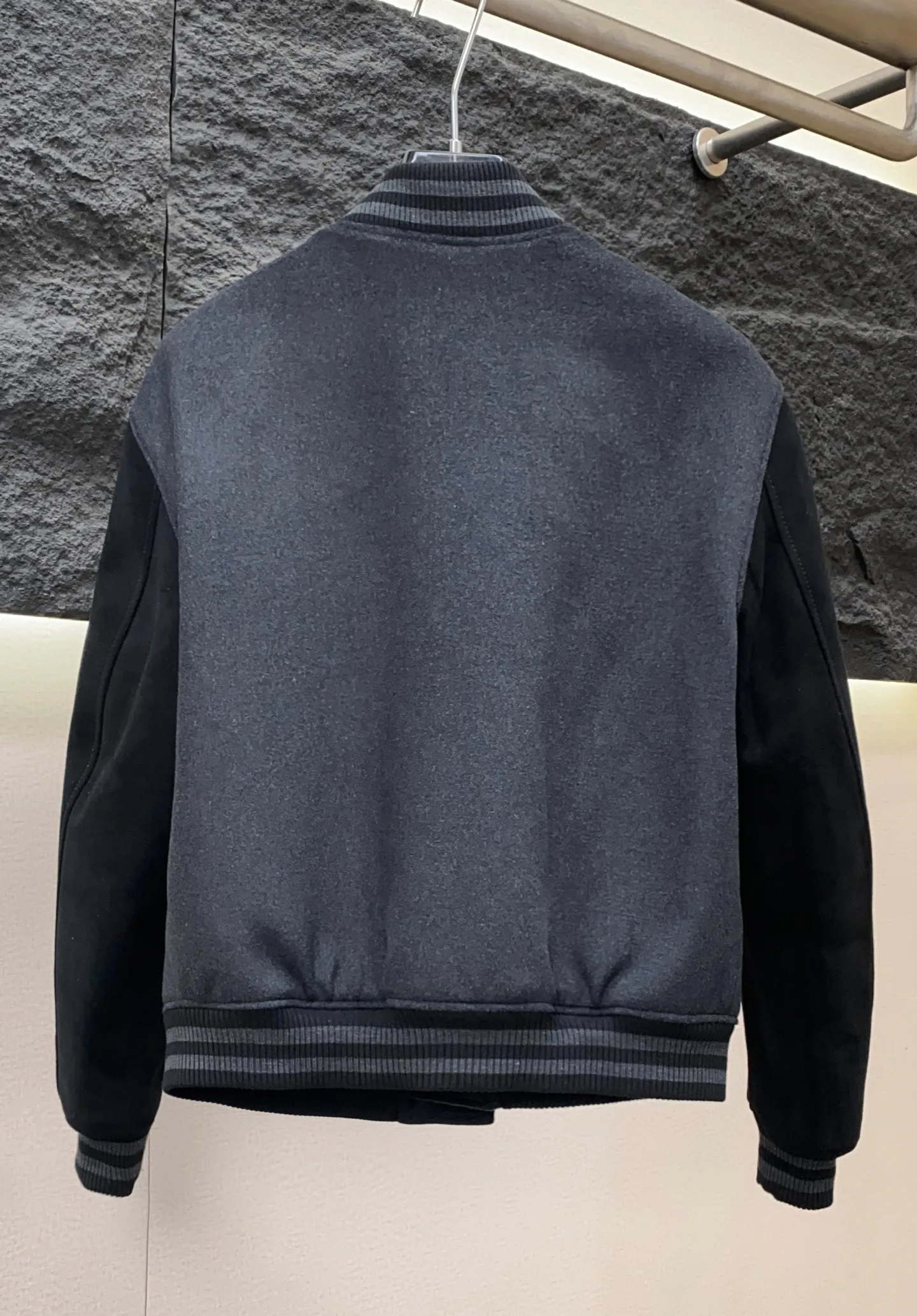 Men's Jackets And Down Jackets LOUIS VUITTON 17952140