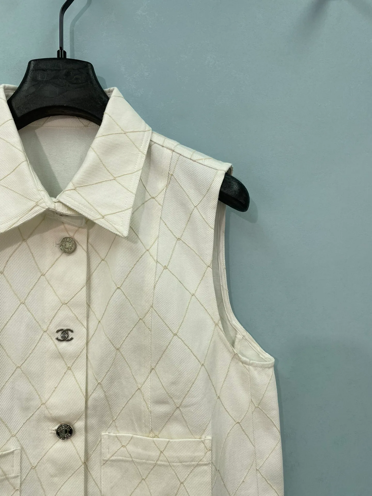 Women's Vests CHANEL 17424155