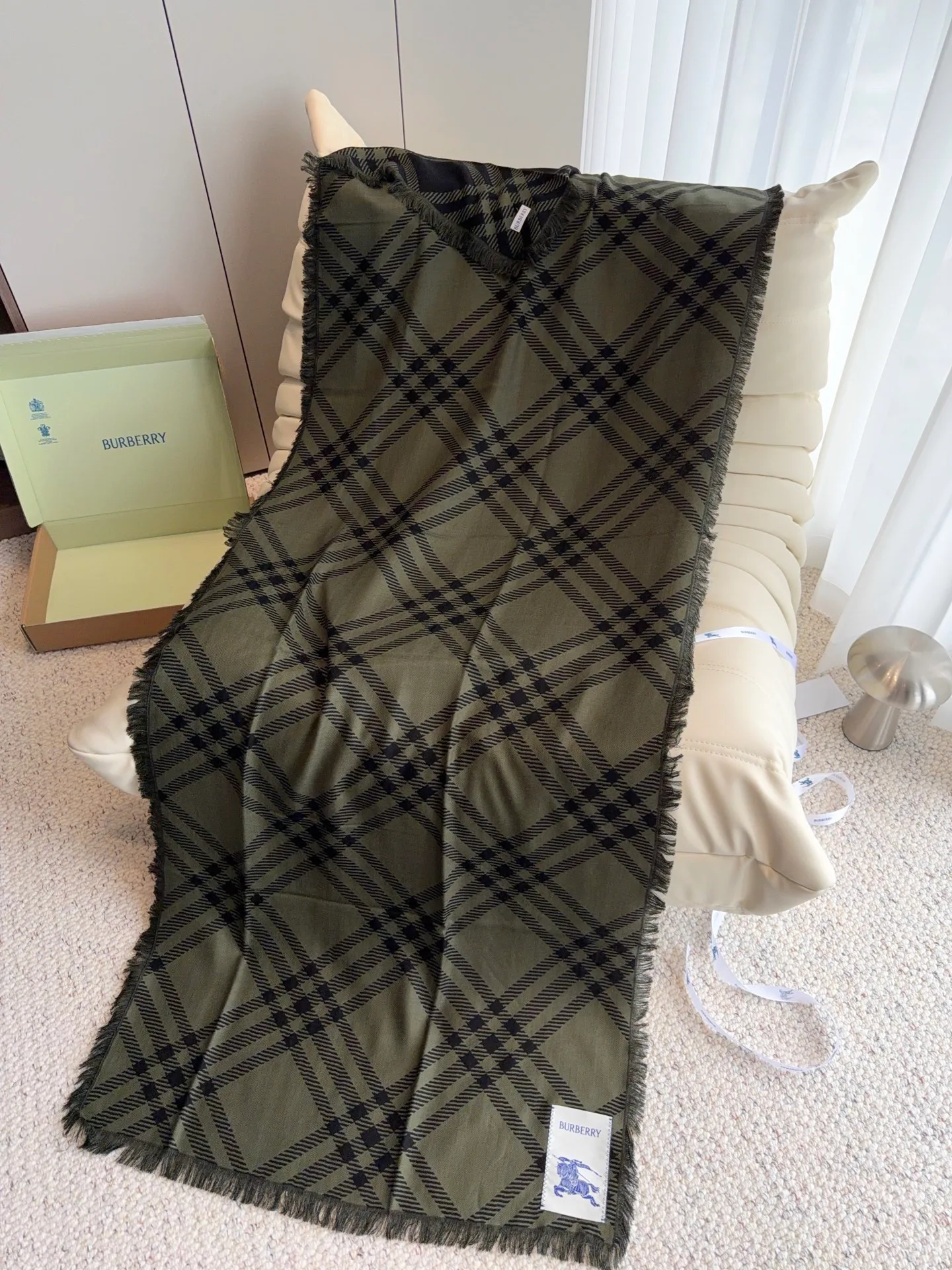 Scarves BURBERRY 18401209