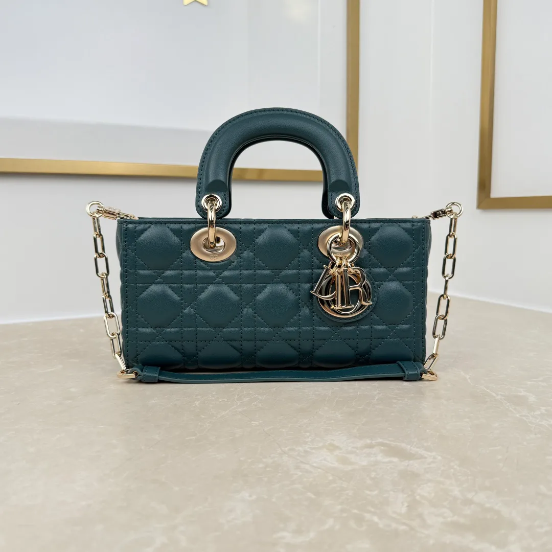 Women's Classic Handbags CHRISTIAN DIOR 18242048