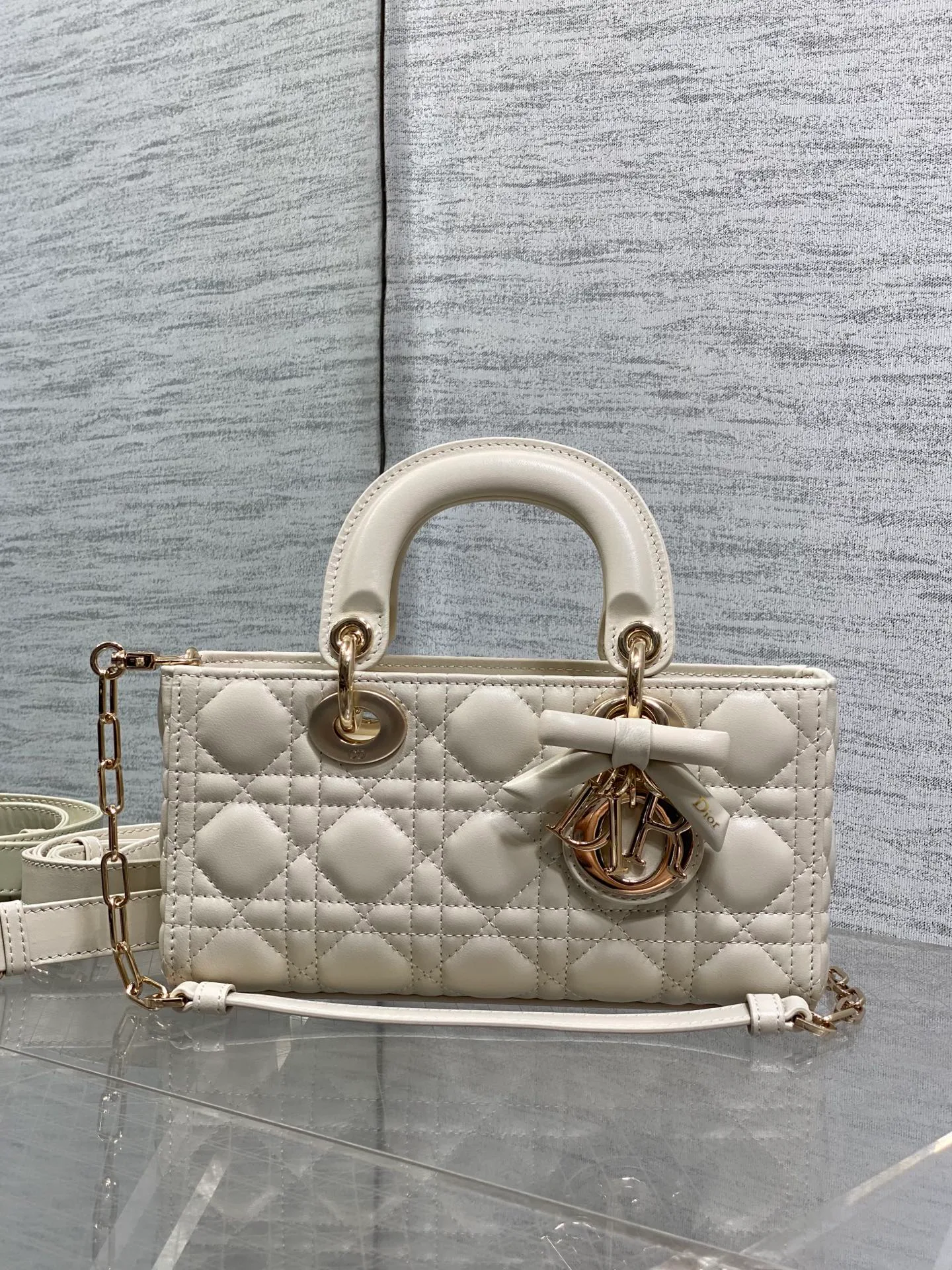 Women's Classic Handbags CHRISTIAN DIOR 18070565