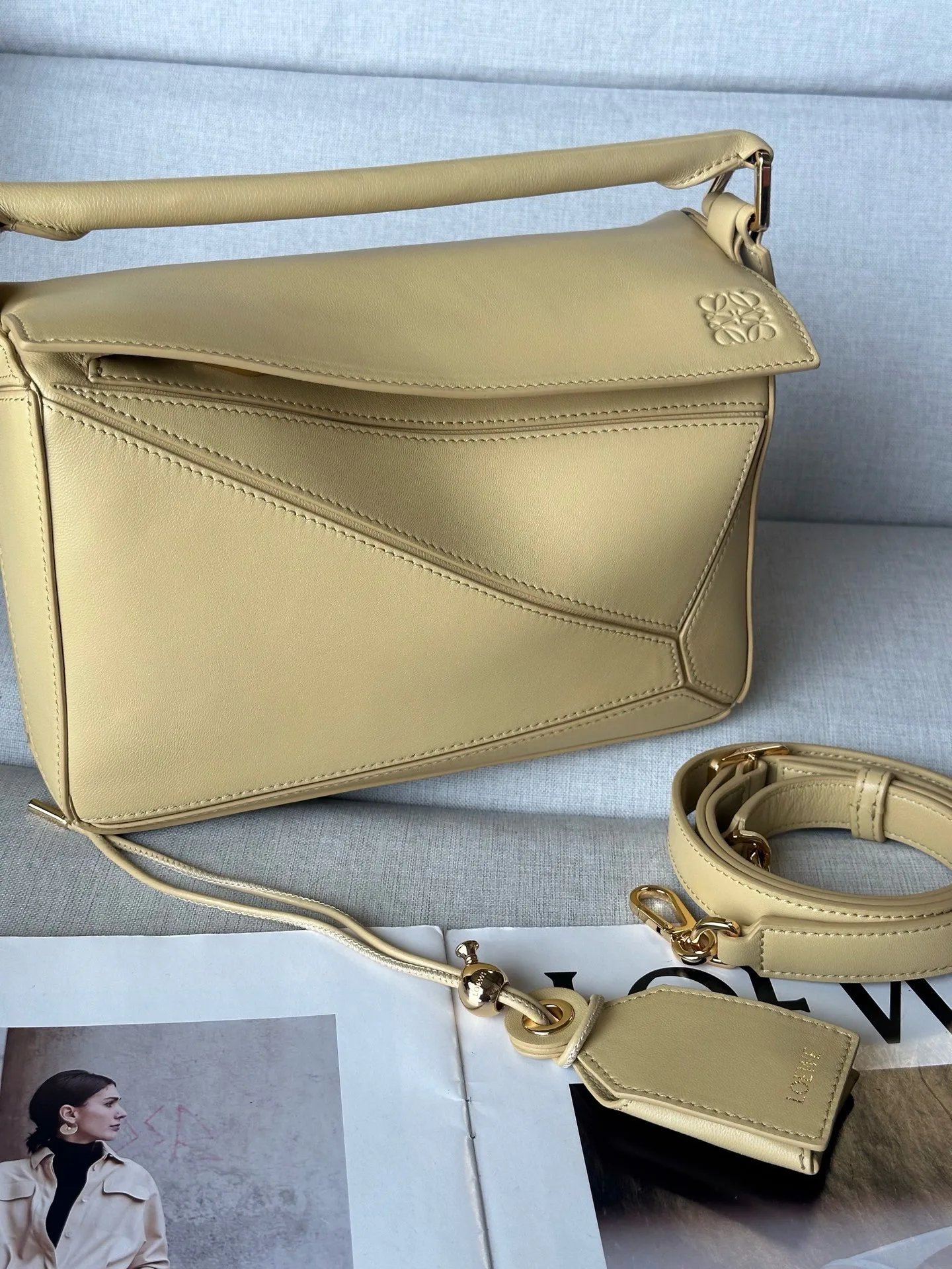 Women's Classic Handbags LOEWE 18434826