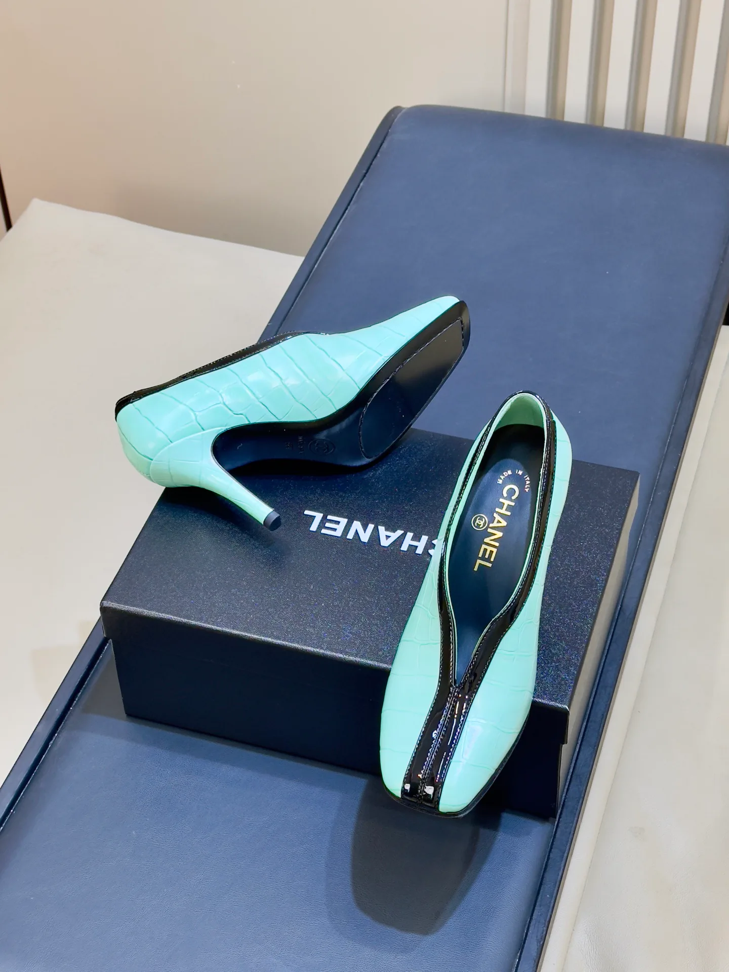 Women's Heels CHANEL 18073456