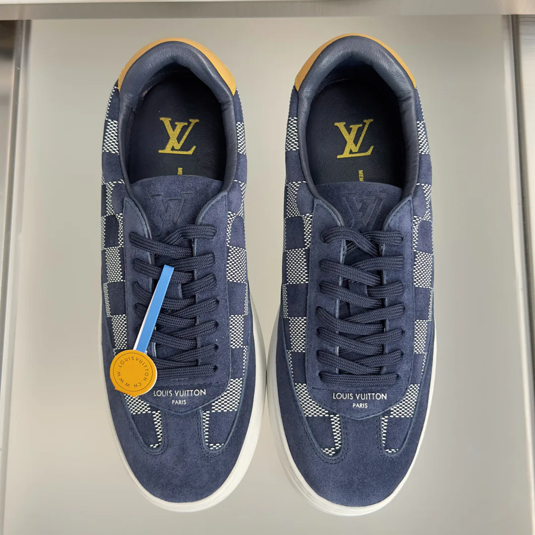 Women's Sneakers LOUIS VUITTON 17910625
