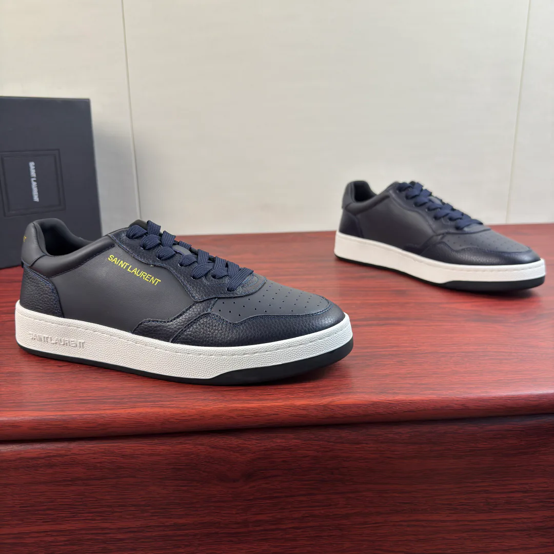 Men's Sneakers SAINT LAURENT 17828976