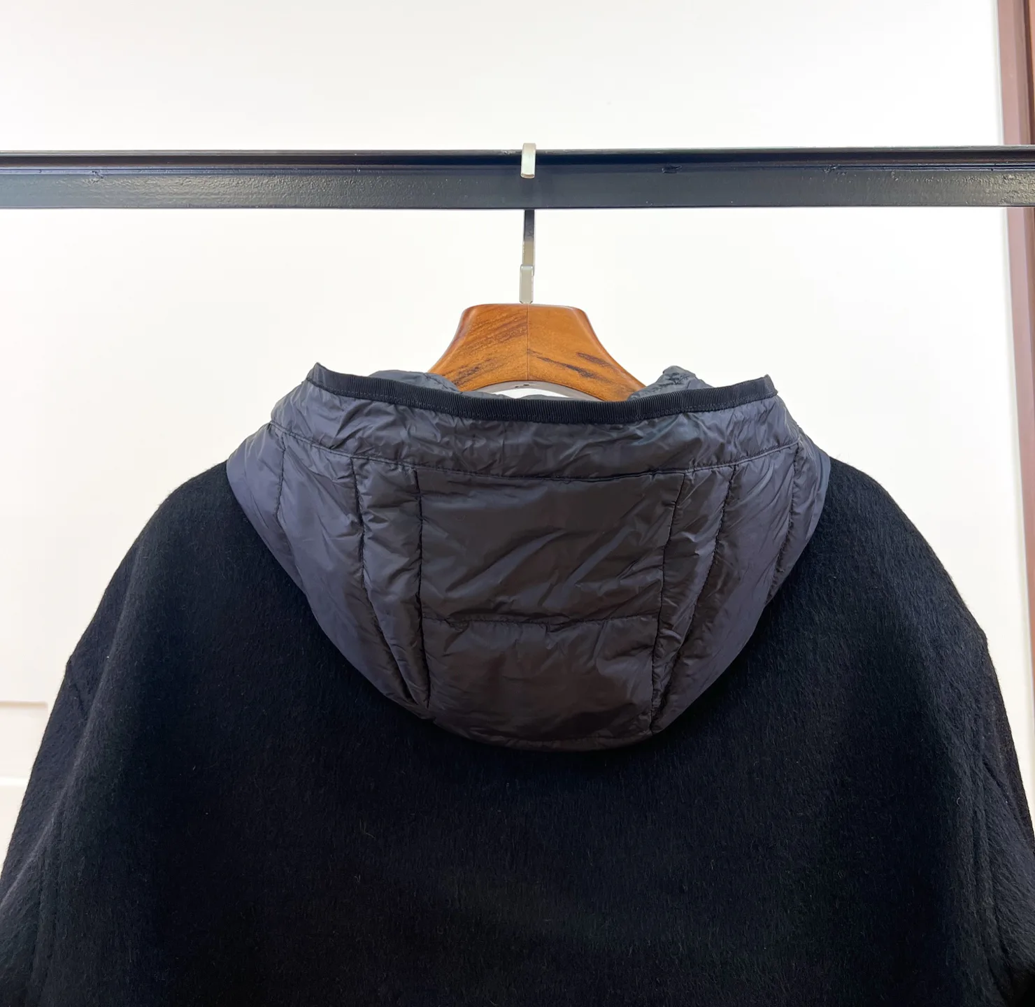 Women's Jackets And Down Jackets PRADA 18228726