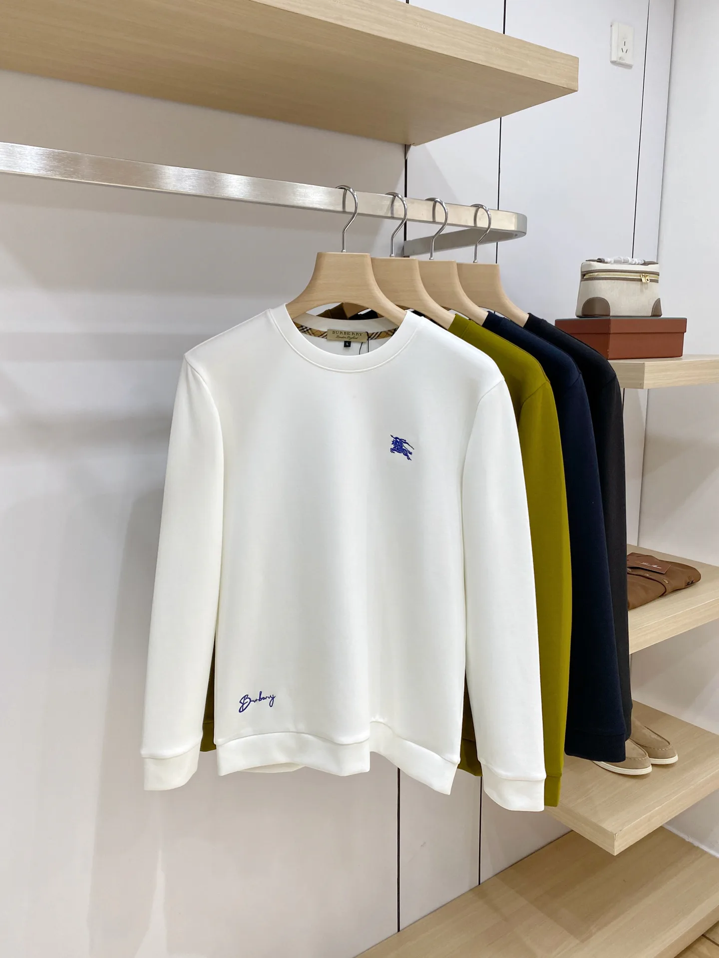 Men's Sweatshirts And Hoodies BURBERRY 17935984