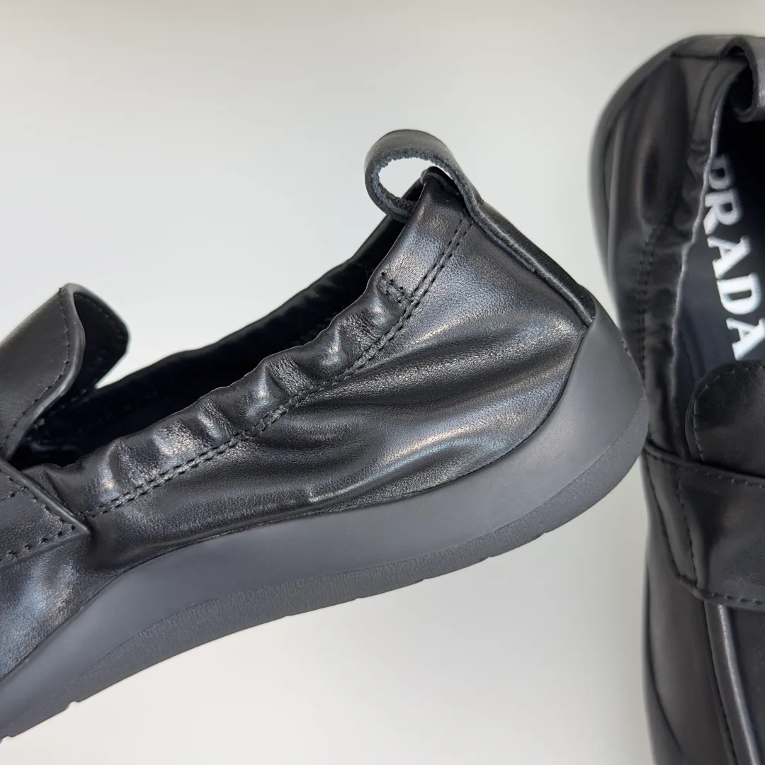 Women's Loafers And Moccasins PRADA 18505126