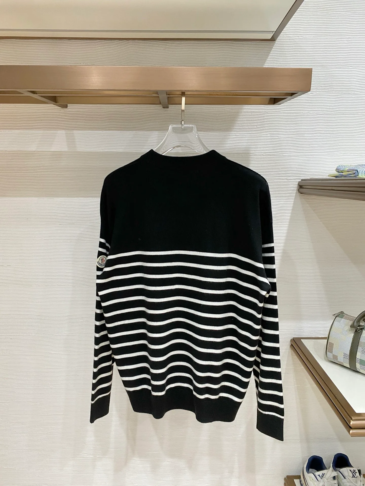 Men's Jumpers And Sweaters MONCLER 18374692