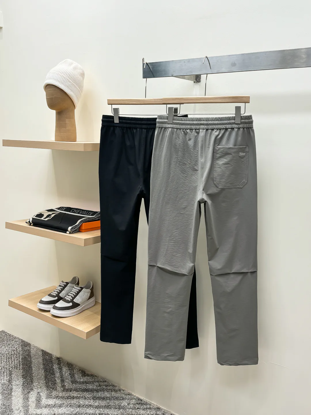 Men's Trousers PRADA 18499218