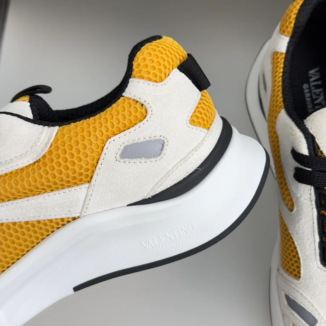 Men's Sneakers VALENTINO 17603082