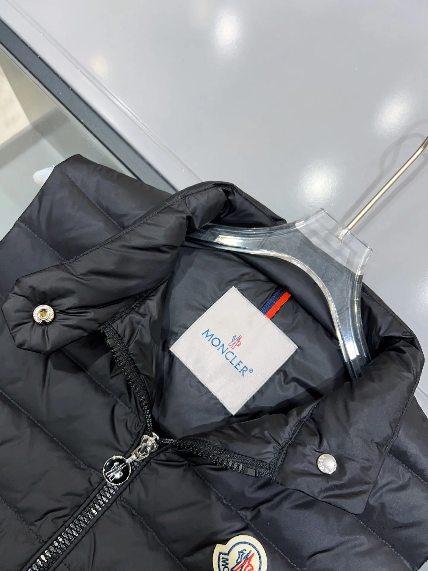 Women's Vests MONCLER 18368441