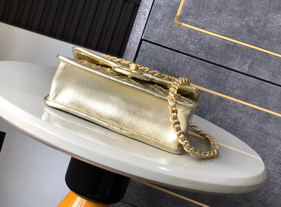 Классические Сумки Женские Chanel 18588862