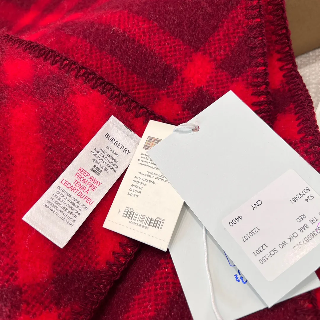Scarves BURBERRY 17945224