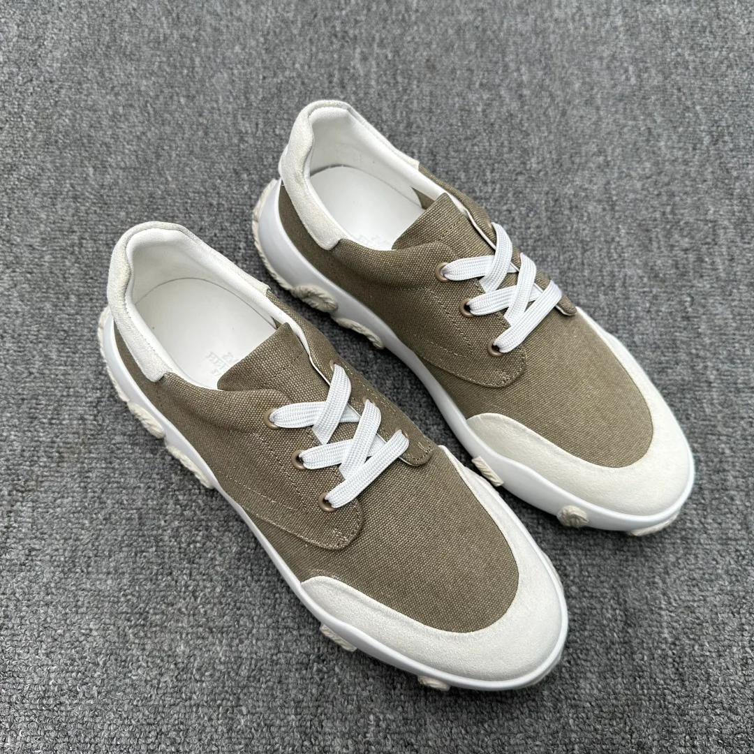 Men's Sneakers HERMES 18076376