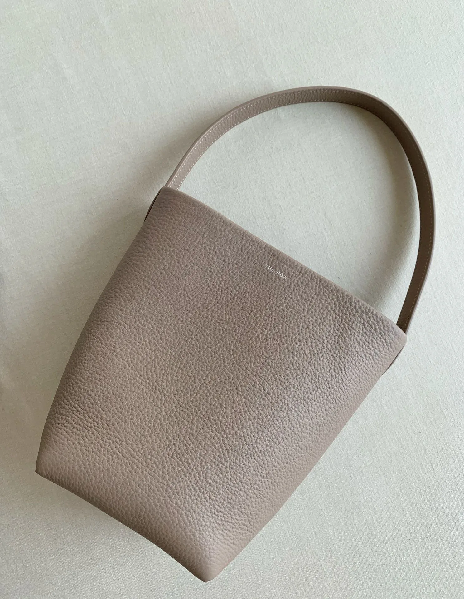 Women's Classic Handbags THE ROW 18070643