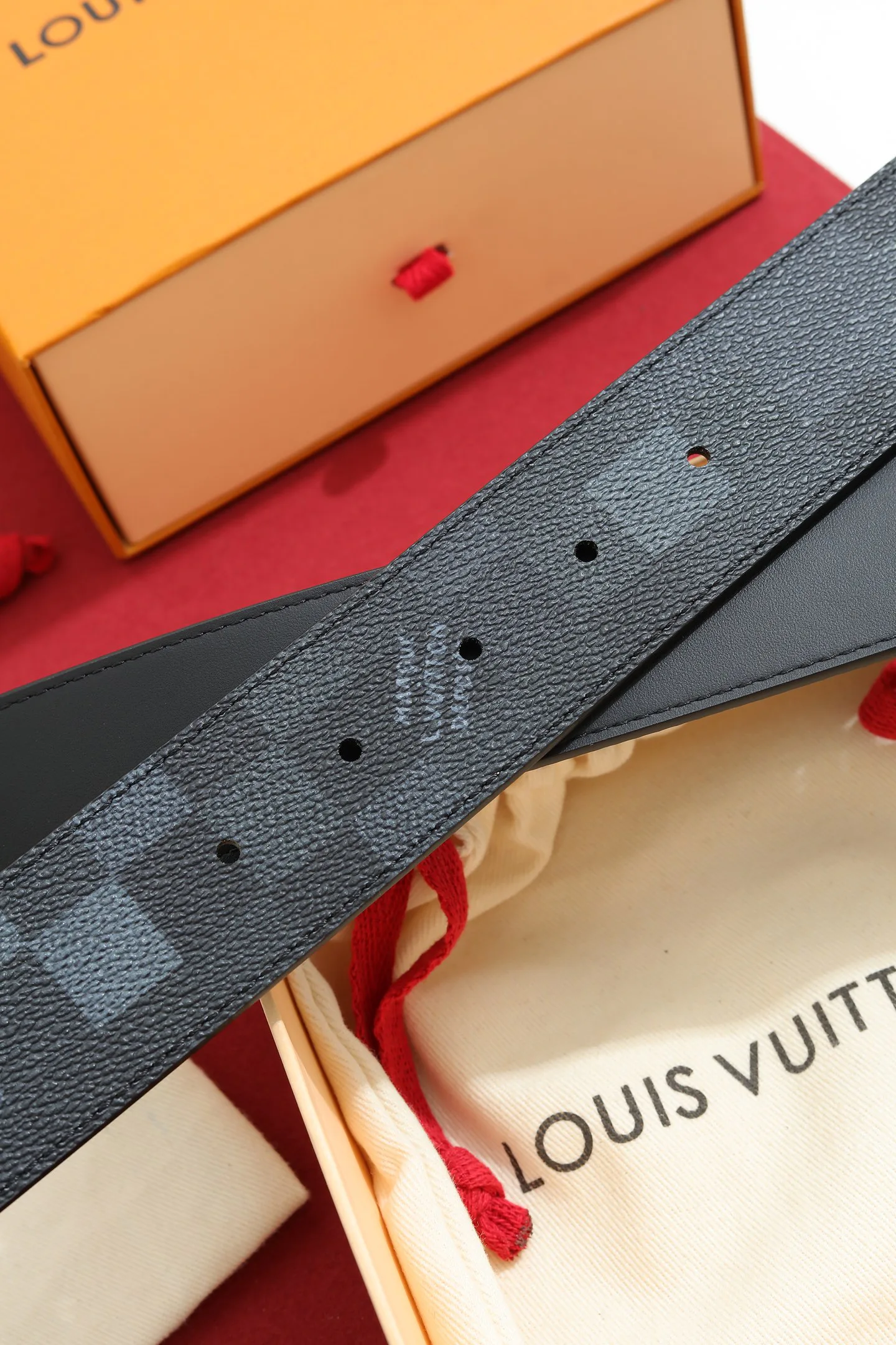 Belts LOUIS VUITTON 17308061