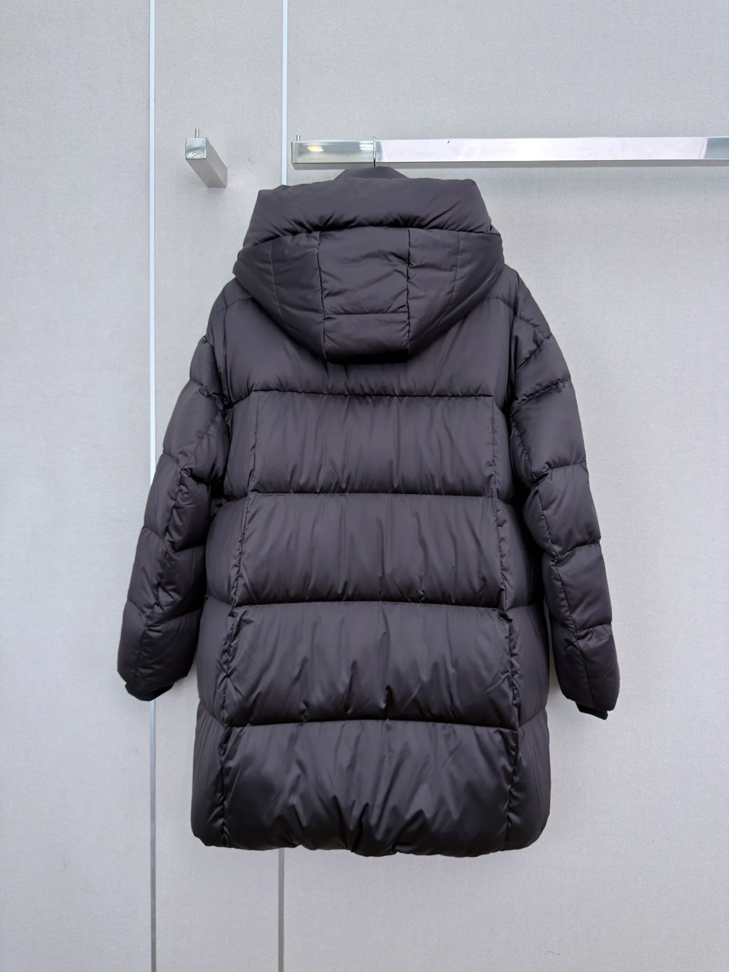 Куртки И Пуховики Женские Prada 18600979