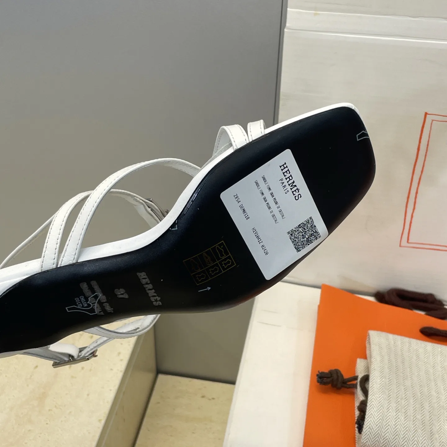 Women's Open-Toe Sandals HERMES 18120781