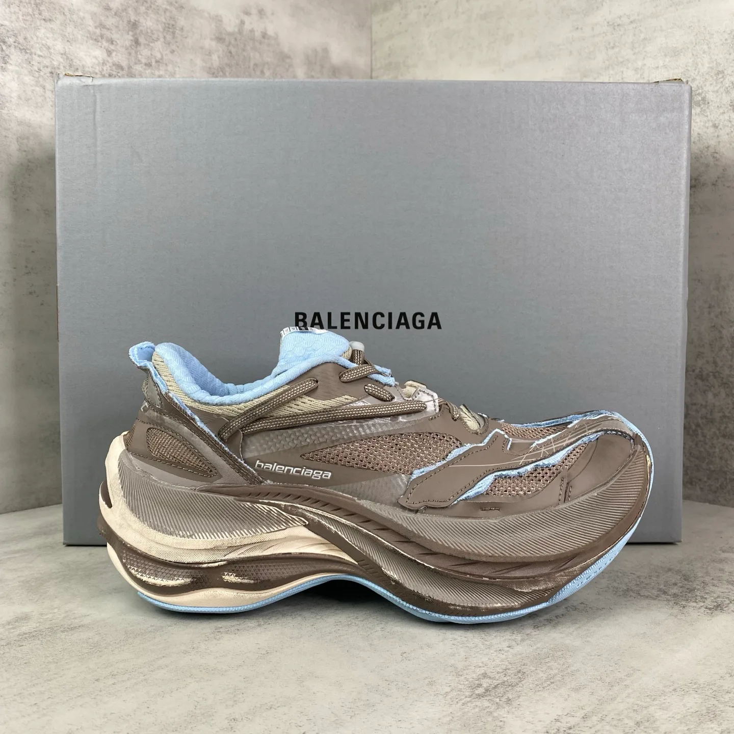 Women's Sneakers BALENCIAGA 18011899