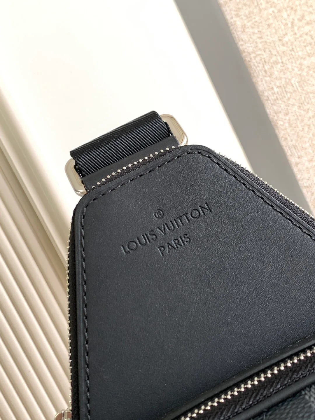 Women's Shoulder Bags LOUIS VUITTON 17893158
