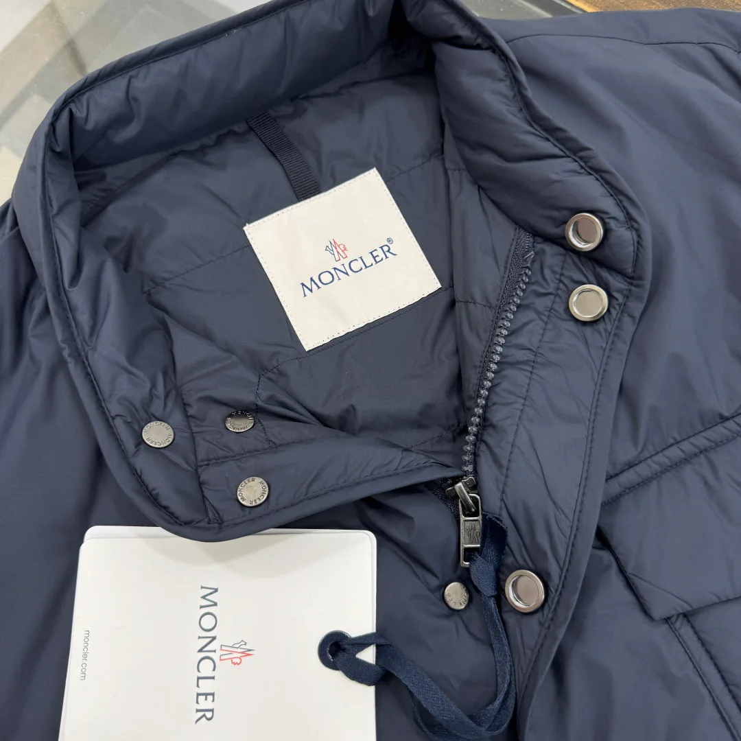 Men's Jackets And Down Jackets MONCLER 17827400