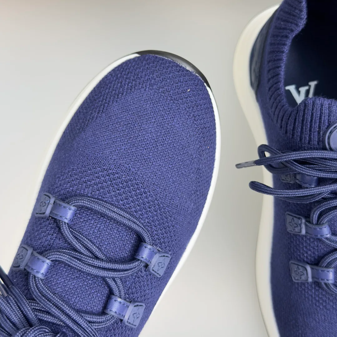Women's Sneakers LOUIS VUITTON 17950530