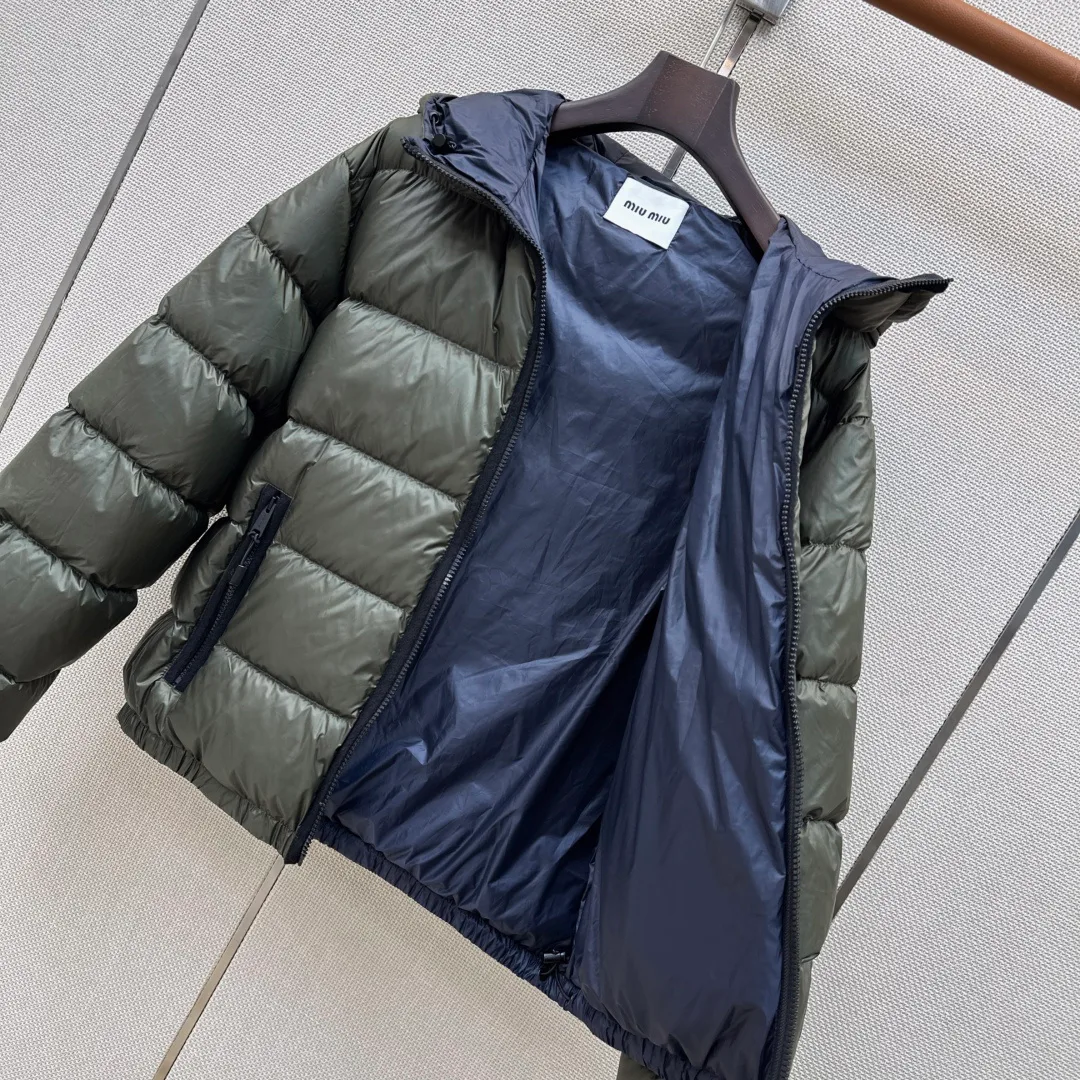 Куртки И Пуховики Женские Miu Miu 18605804