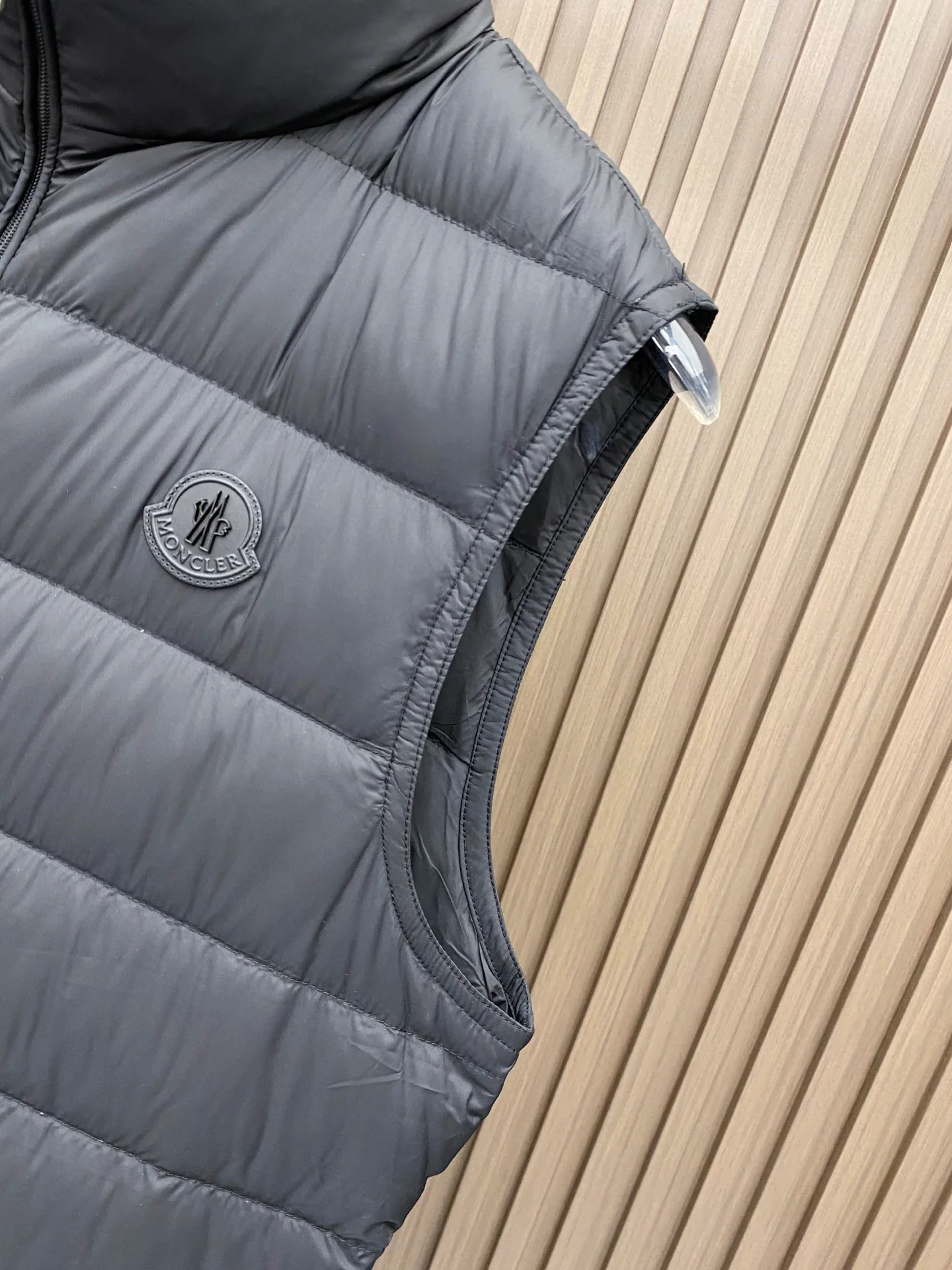 Жилеты Мужские Moncler 18596392