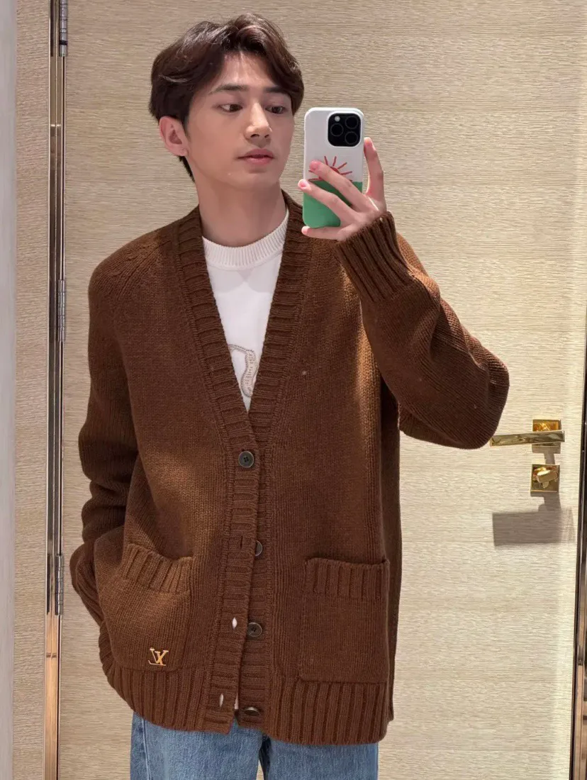 Women's Jumpers And Sweaters LOUIS VUITTON 18130414