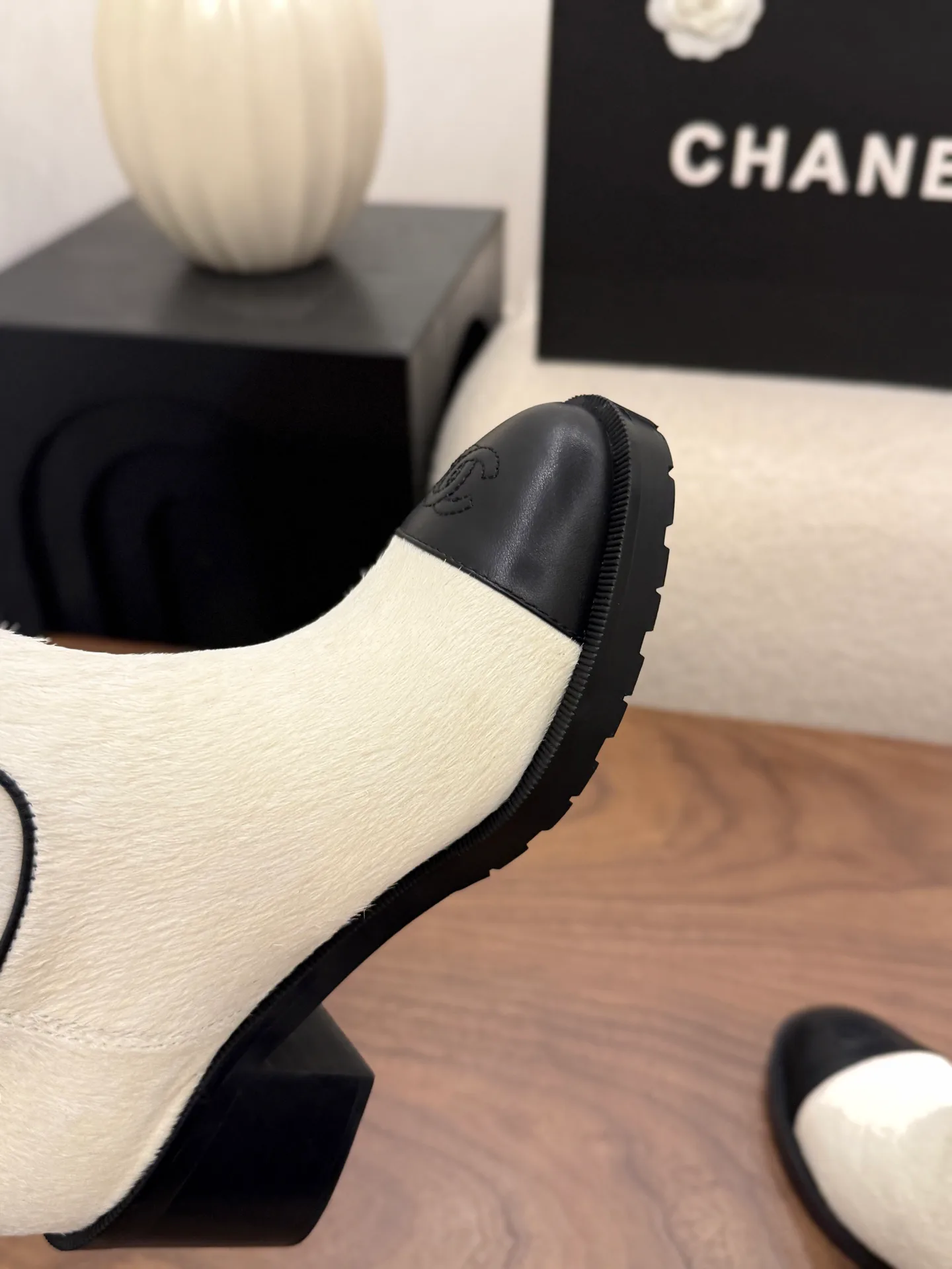 Women's Boots CHANEL 18223602