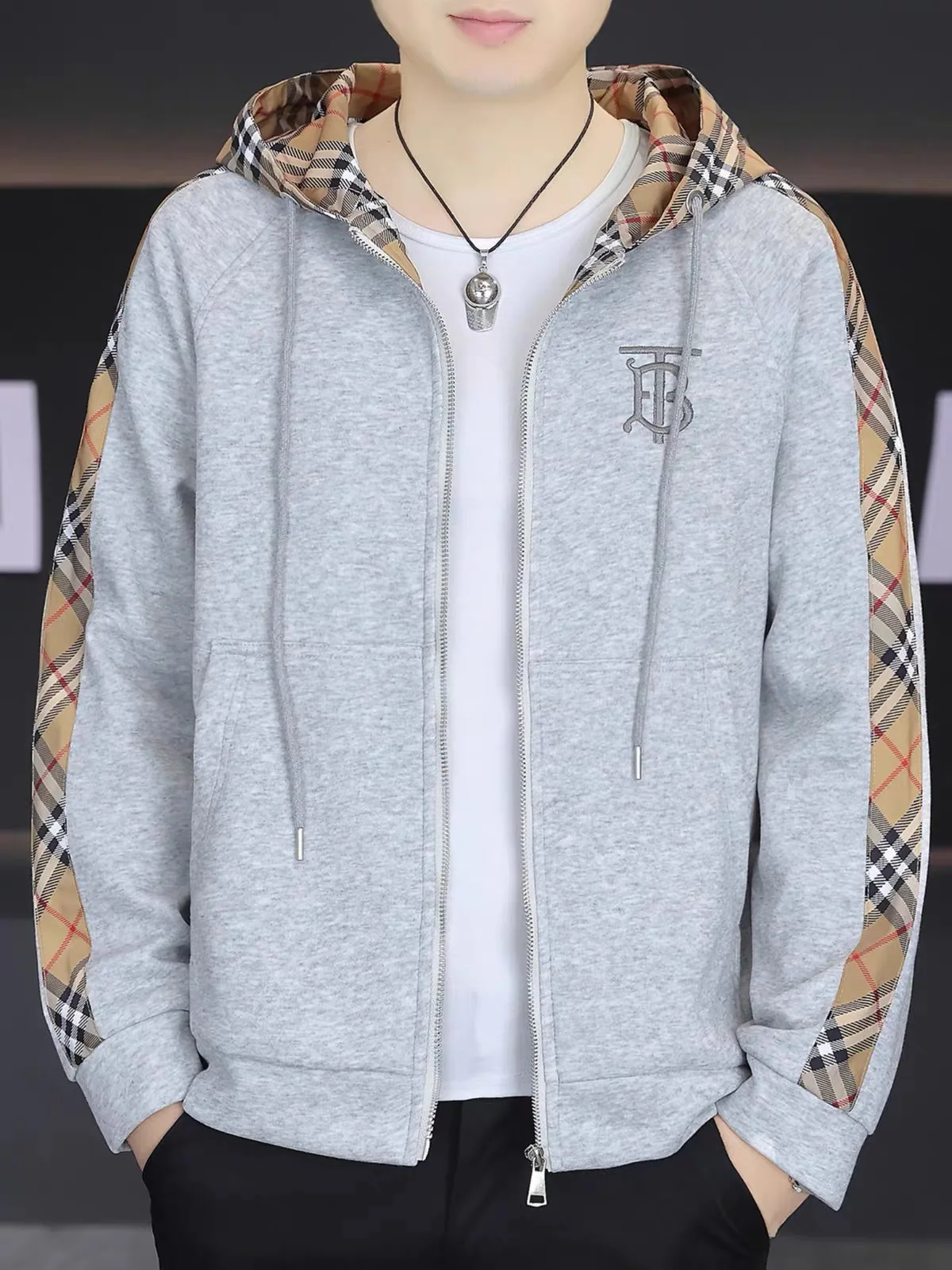 Women's Sweatshirts And Hoodies BURBERRY 18129769