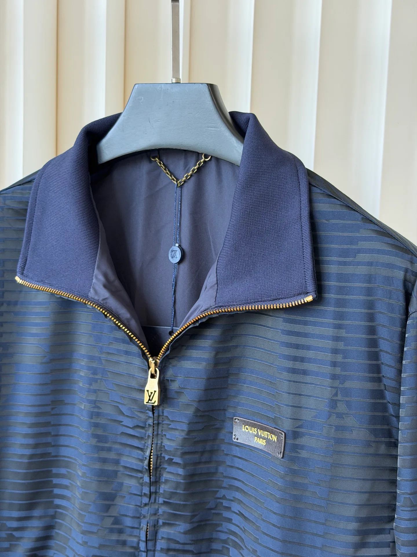 Women's Jackets And Down Jackets LOUIS VUITTON 17950099