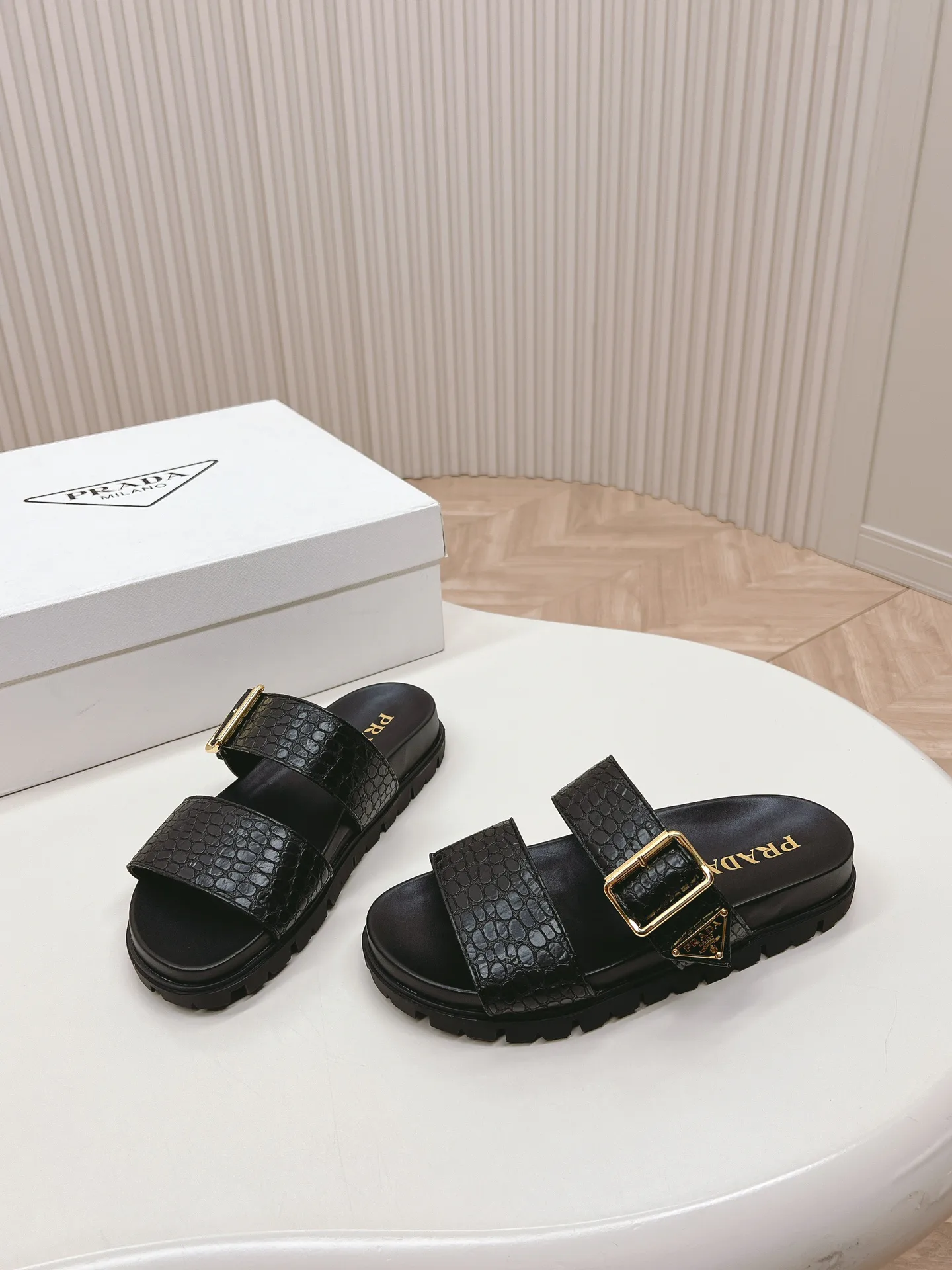 Women's Flip-Flops PRADA 17499576