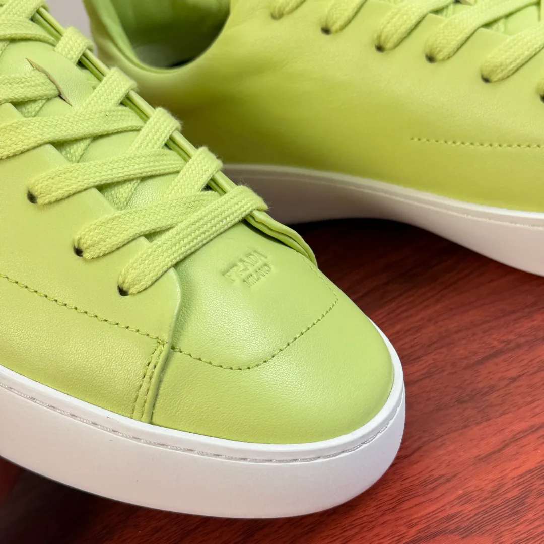 Men's Sneakers PRADA 16935030