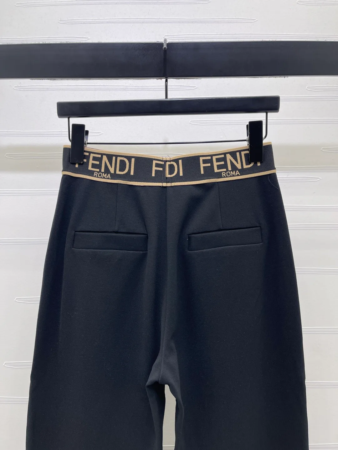 Women's Trousers FENDI 17797767