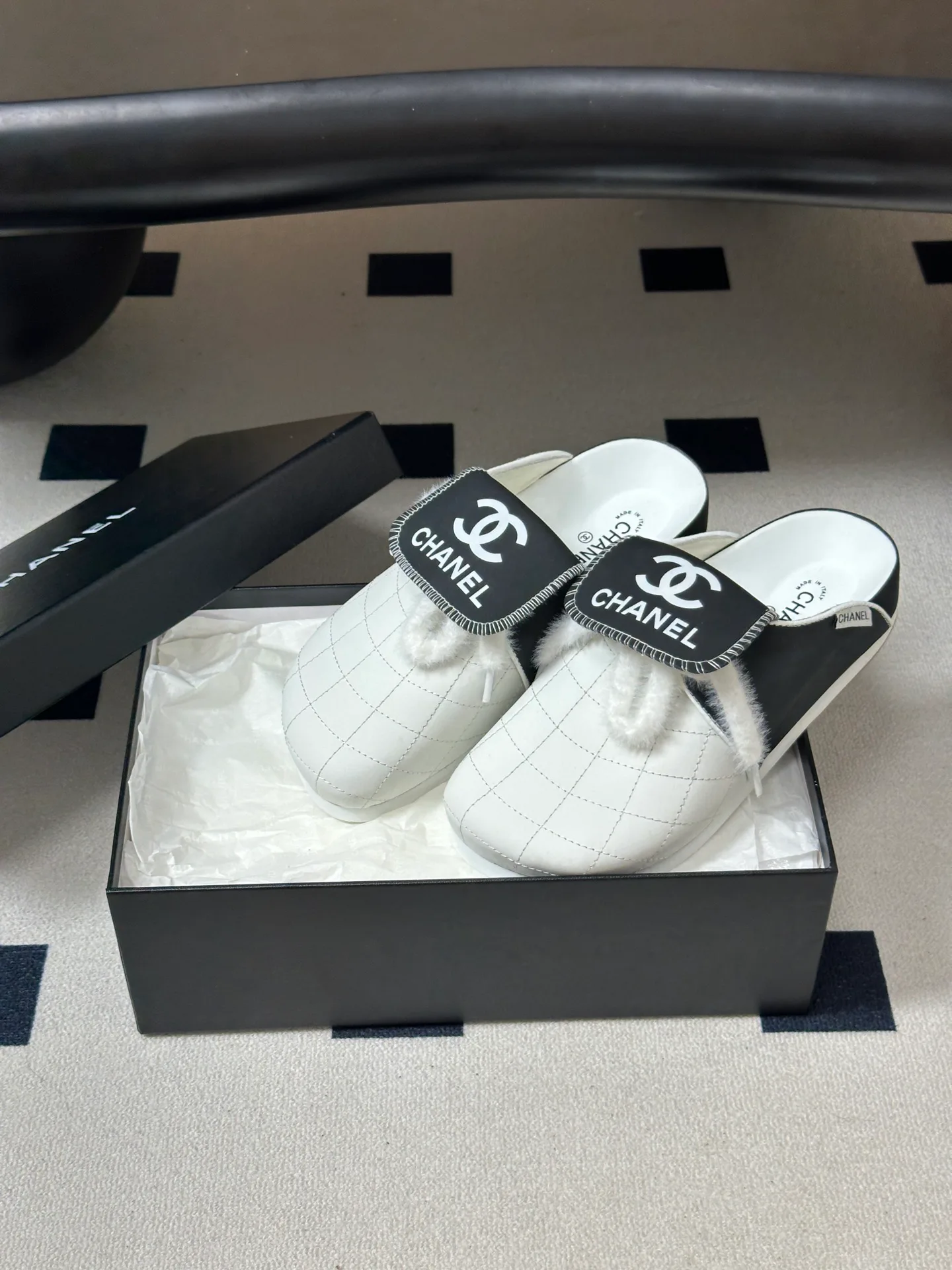 Women's Mules And Clogs CHANEL 17830301