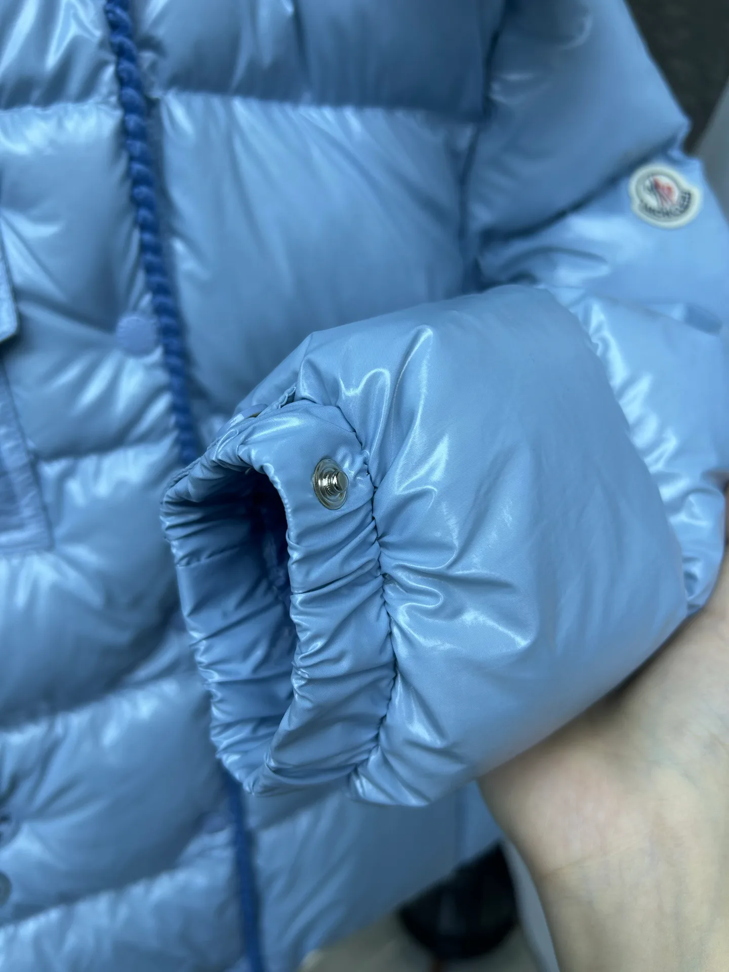 Women's Jackets And Down Jackets MONCLER 18002369