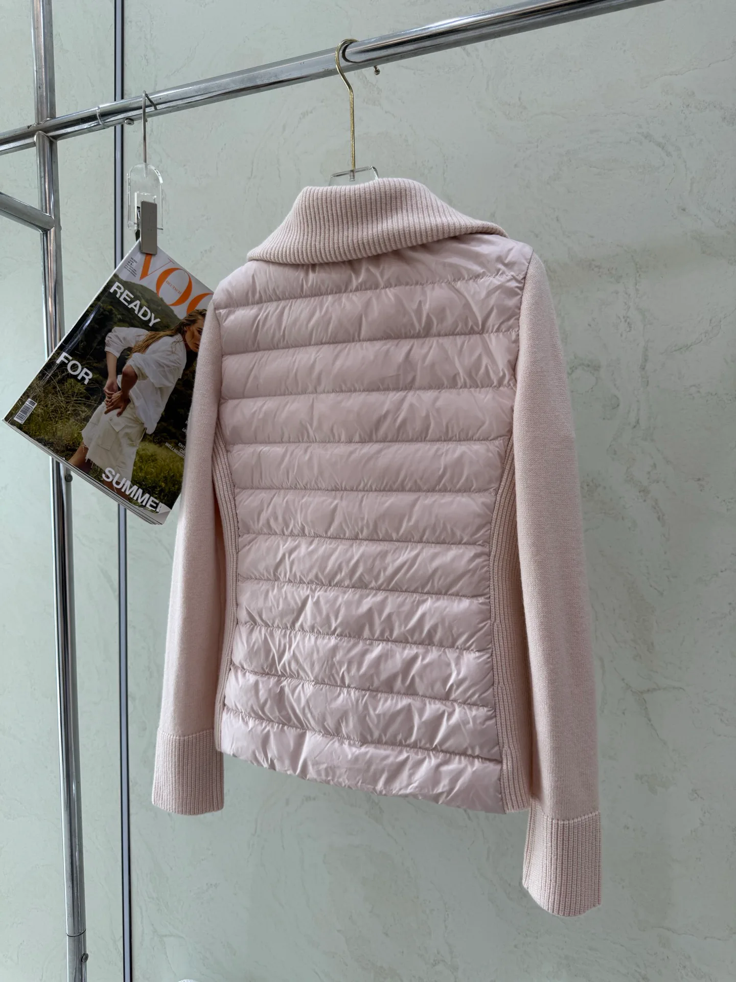 Women's Jackets And Down Jackets MONCLER 17918881