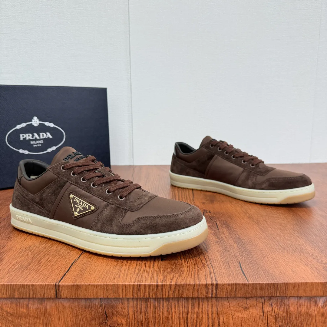 Кроссовки Мужские Prada 18633565